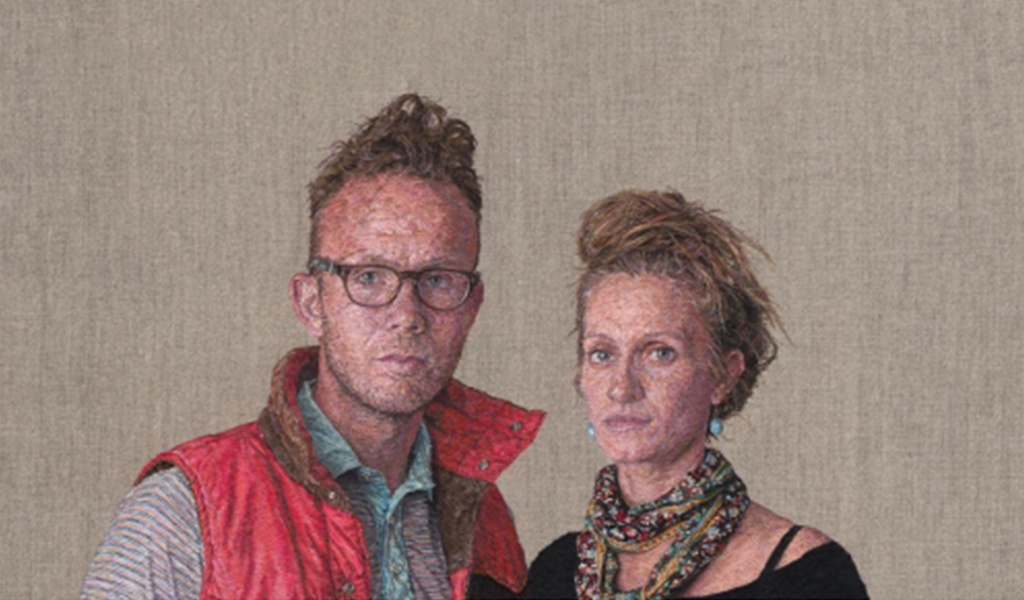 Cayce Zavaglia, la artista que pinta sin pintura